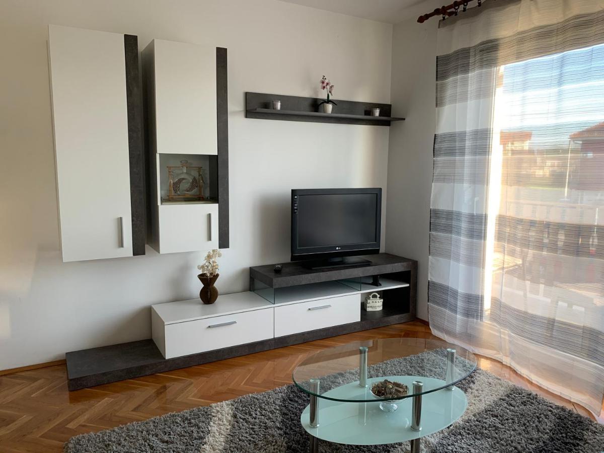 Apartman Madape Sesvete Buitenkant foto