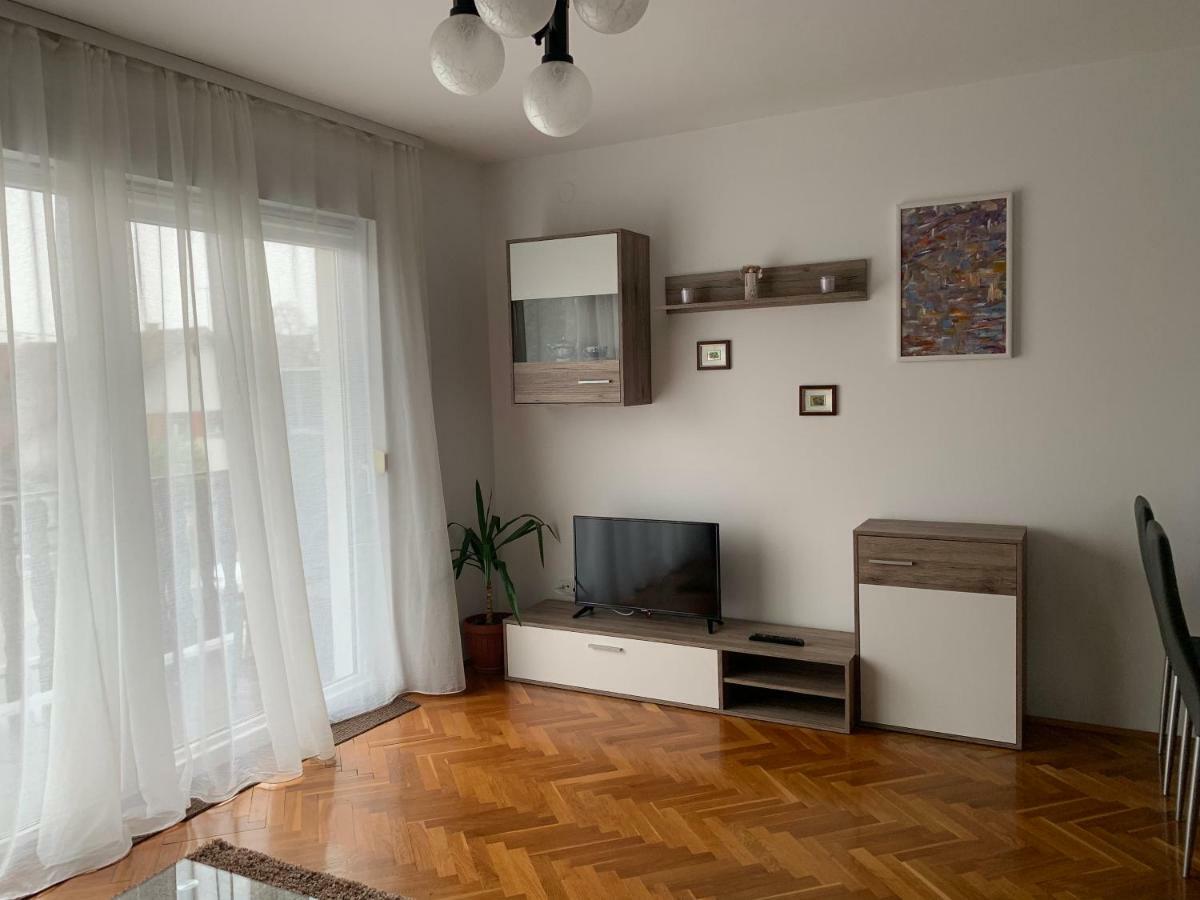 Apartman Madape Sesvete Buitenkant foto